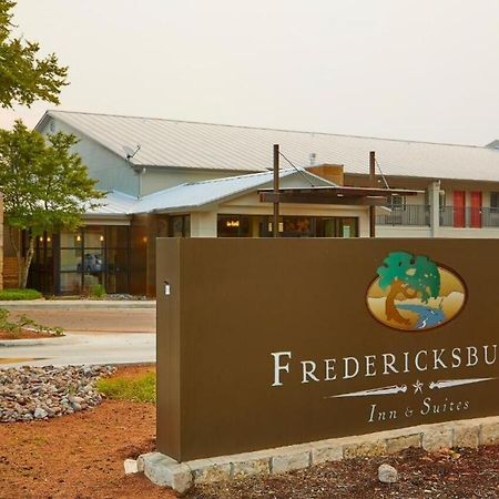 Fredericksburg Inn And Suites Eksteriør bilde